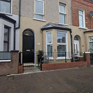 https://belfast-waterworks-townhouse.belfasthotelsireland.com