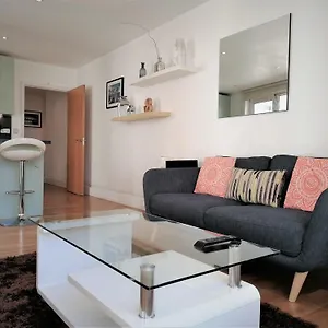 Apartamento Still Life Tower Hill Executive