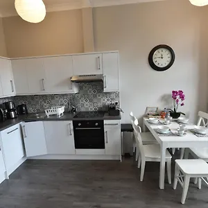 Pleasance Ground Floor Main Door Access Apartamento